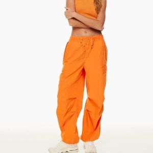 ARITZIA -NEW Tna Squad Pocket Parachute Pant  —  Sunstone Orange - Regular Large